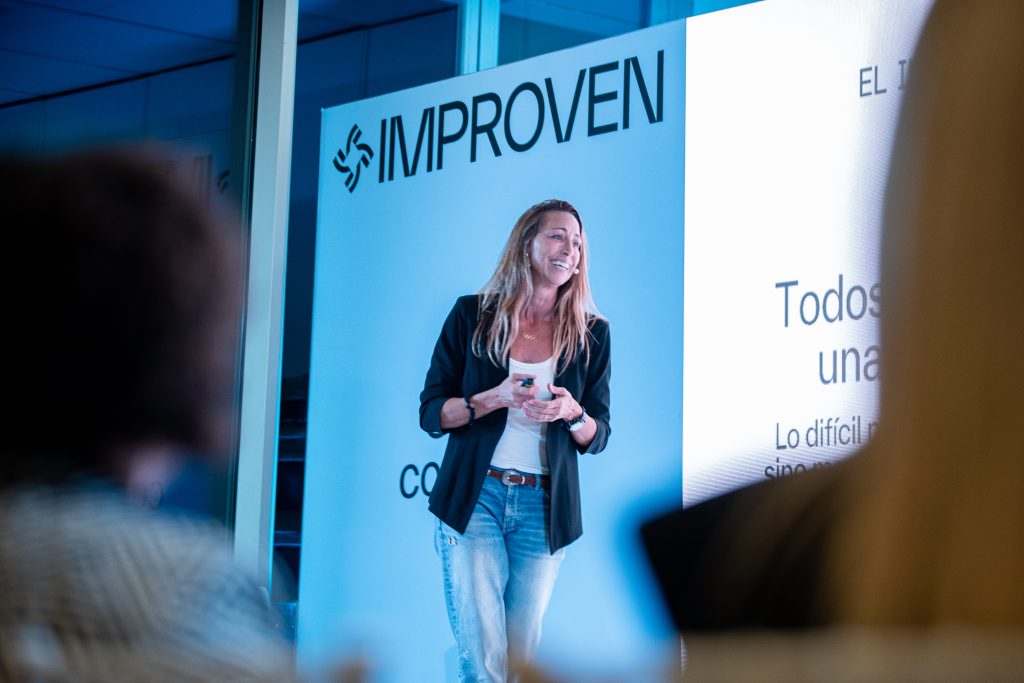 Gemma Mengual en aniversario Improven