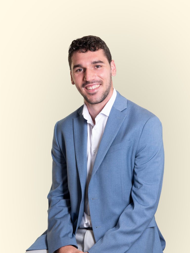 ANDRES NAVARRO IMPROVEN